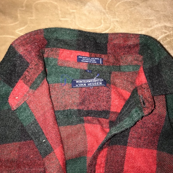 Button up - Picture 3 of 3